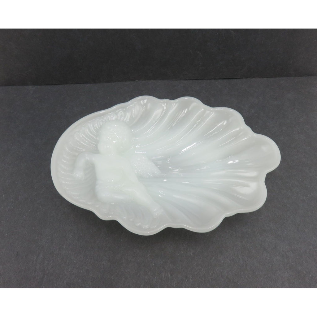 Vintage Avon Milk Glass Cherub In Shell Soap Dish Trinket Tray White